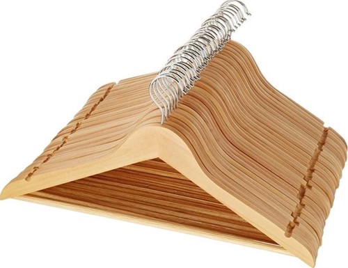 Kledinghanger hout lichtbruin per stuk